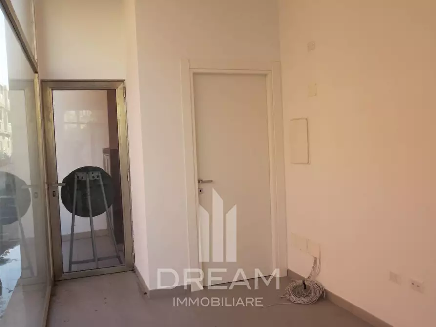 Immagine 7 di Locale commerciale in vendita  in Via Santa Maria Chiara a Cagliari