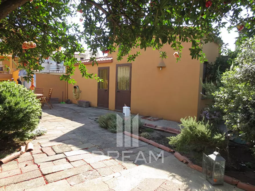 Immagine 2 di Casa indipendente in vendita  in VIA FIRENZE a Cabras