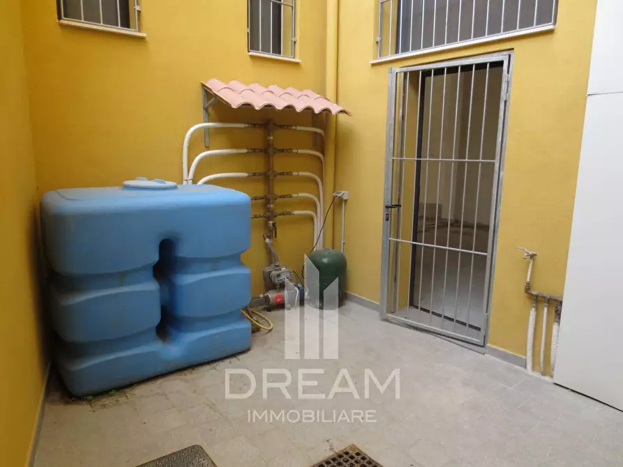 Immagine 8 di Locale commerciale in affitto  in via XX Settembre a Quartu Sant'elena