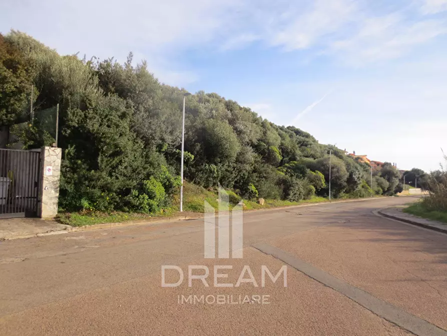 Immagine 8 di Terreno residenziale in vendita  in via degli Abeti a Quartu Sant'elena