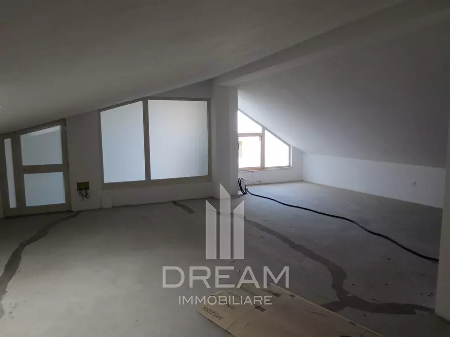 Immagine 5 di Attico in vendita  in Via Timavo a Cagliari