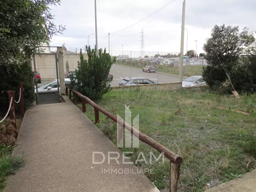 Immagine 13 di Laboratorio in vendita  in Pill'e Matta a Quartucciu