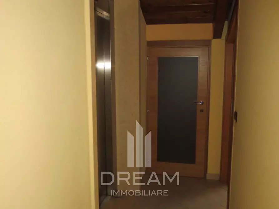 Immagine 6 di Palazzo in vendita  in via Tirso a Oristano