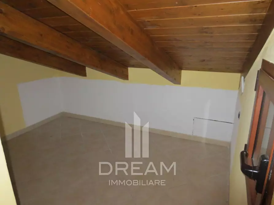 Immagine 8 di Palazzo in vendita  in via Tirso a Oristano