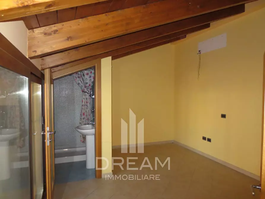 Immagine 9 di Palazzo in vendita  in via Tirso a Oristano