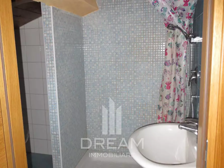 Immagine 12 di Palazzo in vendita  in via Tirso a Oristano