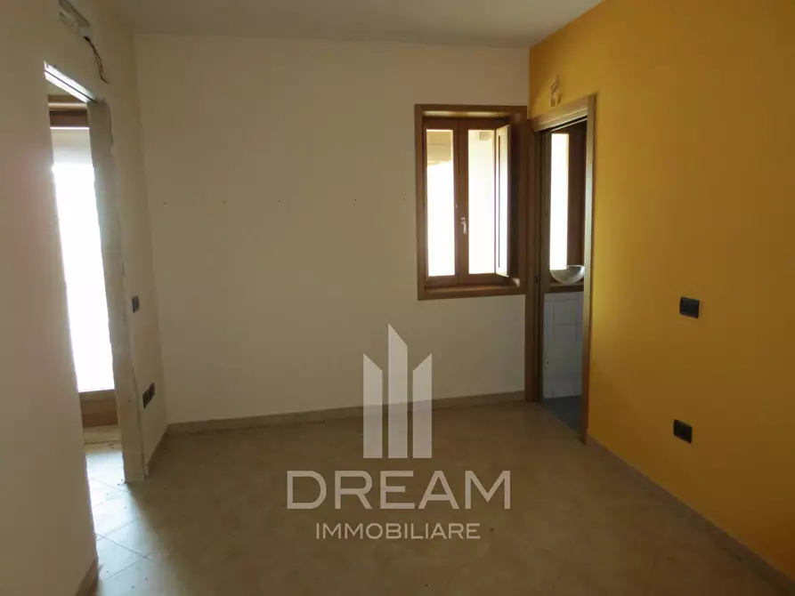 Immagine 21 di Palazzo in vendita  in via Tirso a Oristano