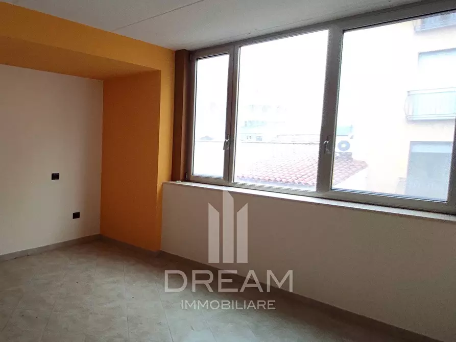 Immagine 28 di Palazzo in vendita  in via Tirso a Oristano