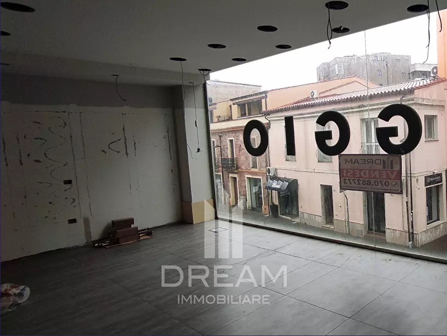 Immagine 3 di Palazzo in vendita  in via Tirso a Oristano