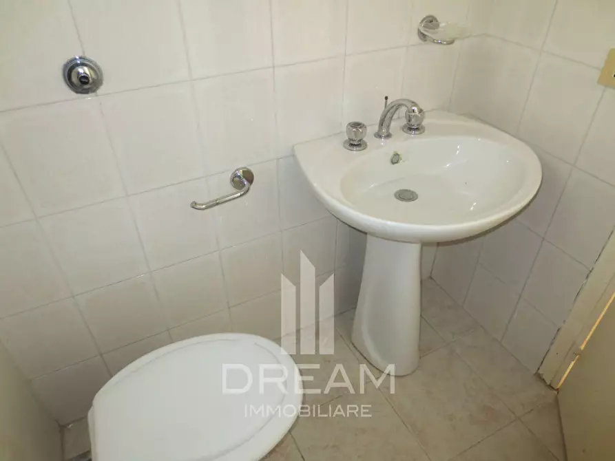 Immagine 8 di Ufficio in vendita  in via Oliena a Quartucciu