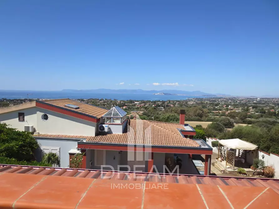 Immagine 2 di Casa bifamiliare in vendita  in via dei Ginepri a Quartu Sant'elena