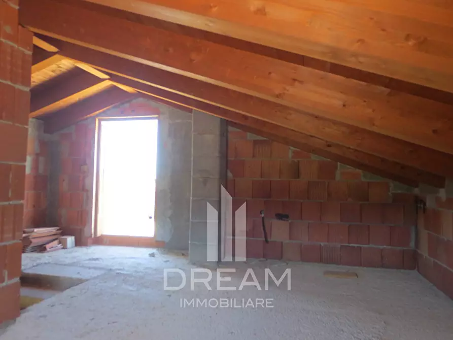 Immagine 5 di Casa bifamiliare in vendita  in via dei Ginepri a Quartu Sant'elena