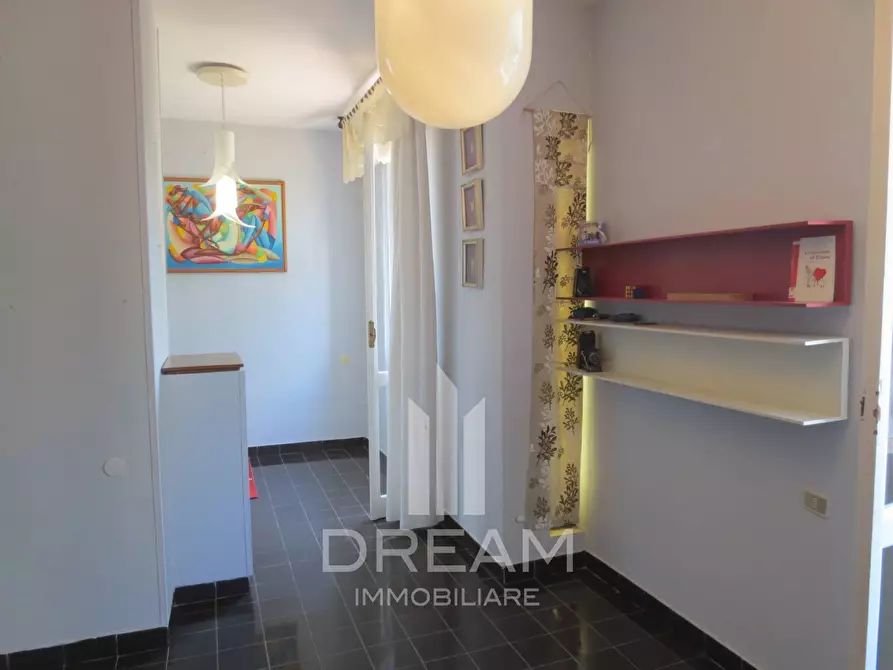 Immagine 22 di Casa bifamiliare in vendita  in via Sussalai a Quartu Sant'elena