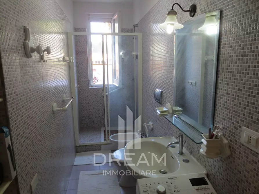 Immagine 12 di Casa bifamiliare in vendita  in via Sussalai a Quartu Sant'elena