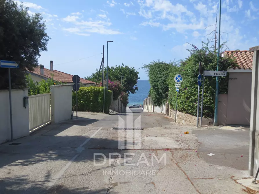 Immagine 2 di Casa bifamiliare in vendita  in via Sussalai a Quartu Sant'elena