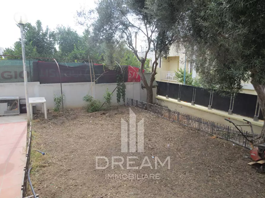 Immagine 7 di Casa bifamiliare in vendita  in via Sussalai a Quartu Sant'elena