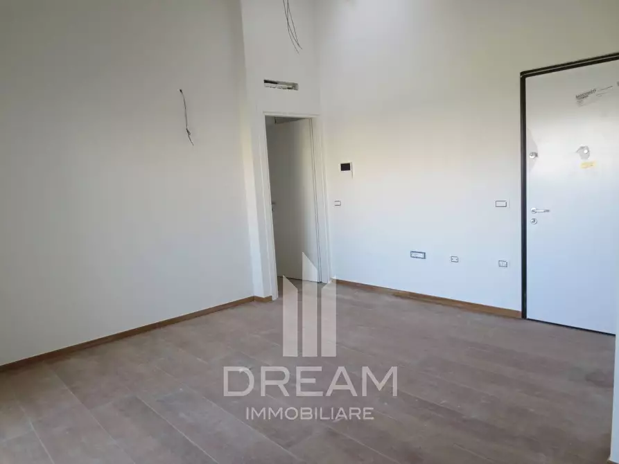 Immagine 13 di Appartamento in vendita  in via ungheria a Quartu Sant'elena