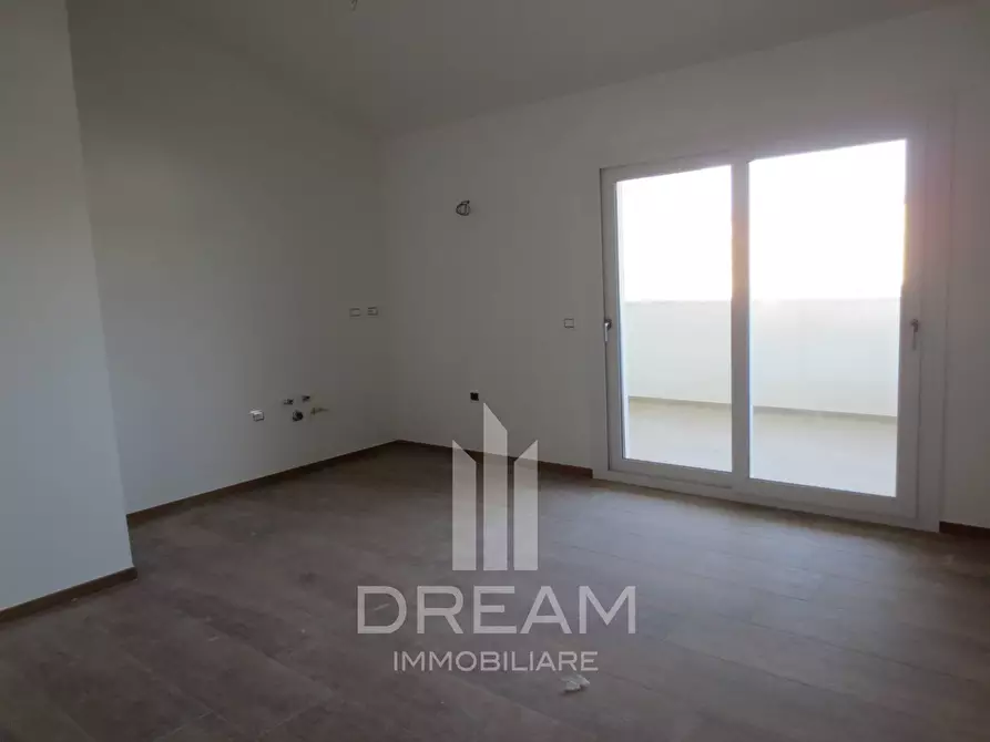 Immagine 15 di Appartamento in vendita  in via ungheria a Quartu Sant'elena