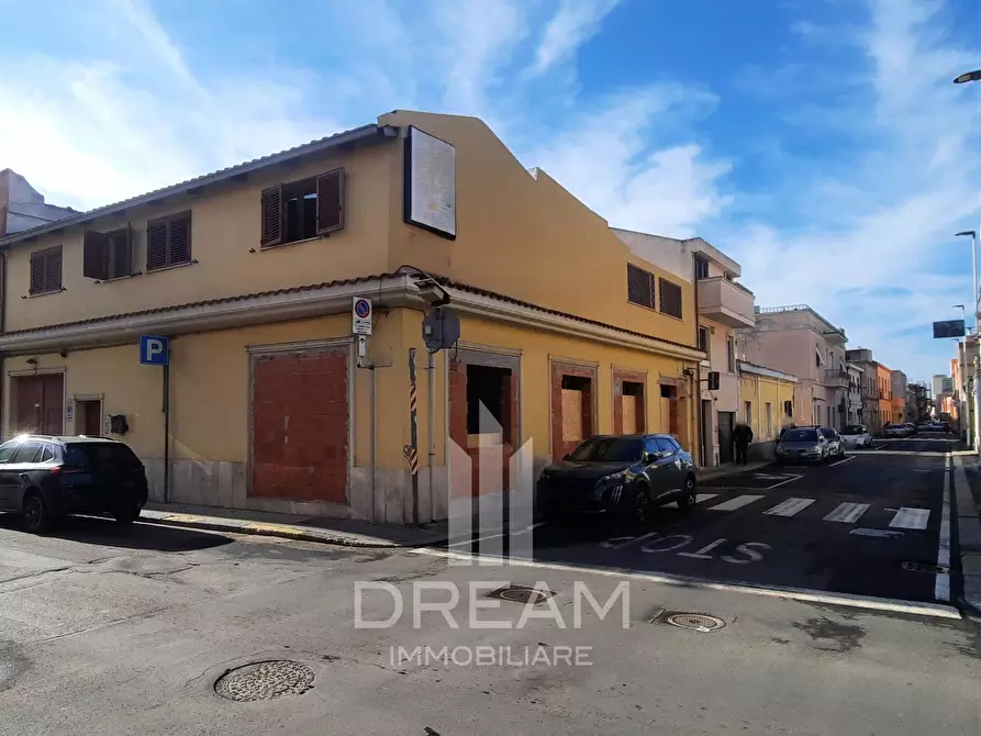 Immagine 1 di Casa semindipendente in vendita  in via Eligio Porcu a Quartu Sant'elena