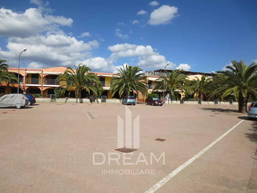 Immagine 21 di Appartamento in vendita  in via Serchio a Quartu Sant'elena