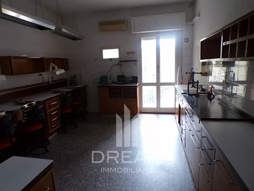 Immagine 6 di Ufficio in affitto  in via Milano a Cagliari