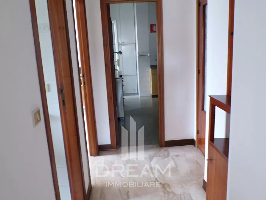 Immagine 13 di Ufficio in affitto  in via Milano a Cagliari