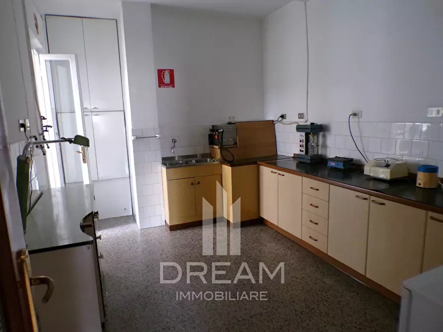 Immagine 16 di Ufficio in affitto  in via Milano a Cagliari