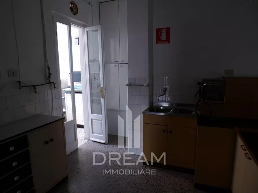 Immagine 17 di Ufficio in affitto  in via Milano a Cagliari