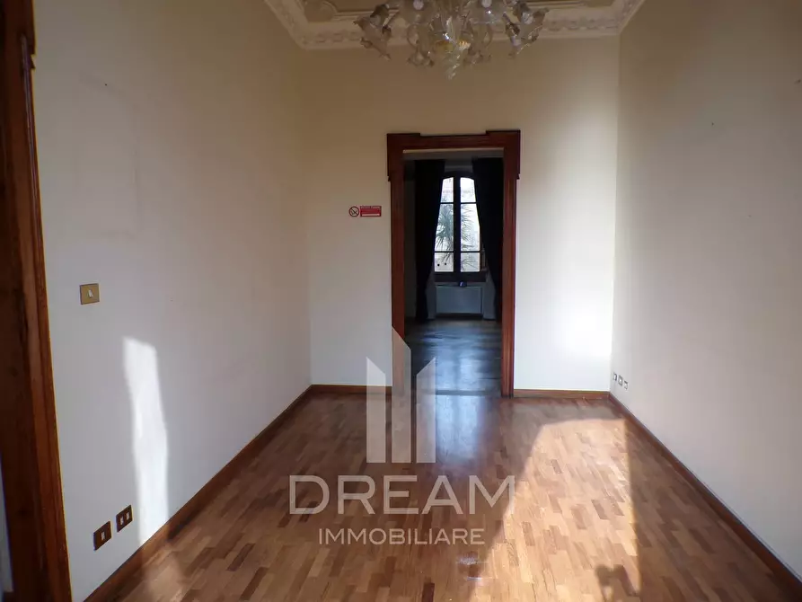 Immagine 25 di Ufficio in affitto  in Viale Regina Margherita a Cagliari