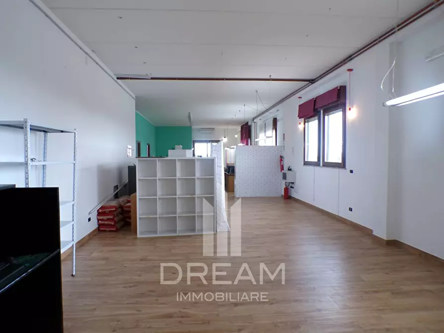 Immagine 5 di Ufficio in affitto  in via Torricelli a Selargius