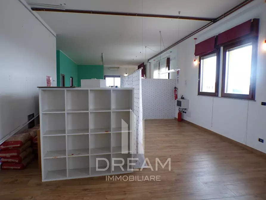 Immagine 6 di Ufficio in affitto  in via Torricelli a Selargius