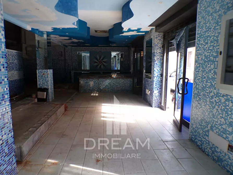 Immagine 2 di Locale commerciale in affitto  in via Diaz a Quartu Sant'elena