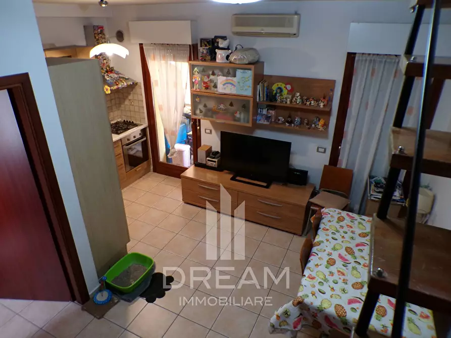 Immagine 10 di Appartamento in vendita  in via Monti a Quartu Sant'elena