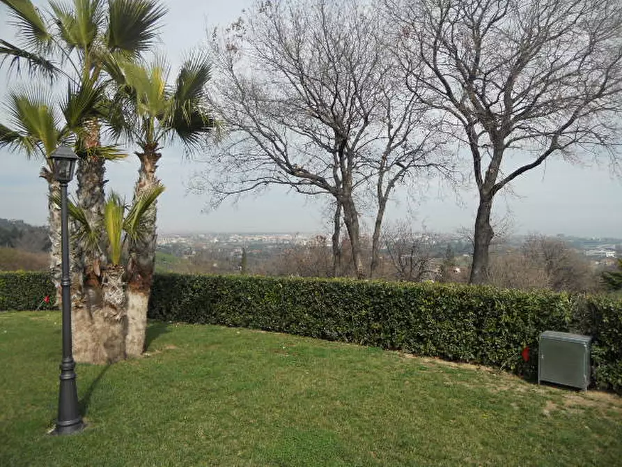 Immagine 22 di Villa in vendita  in Via Castani a Martinsicuro