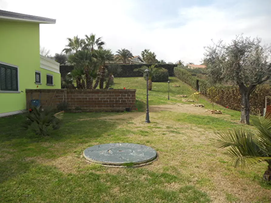 Immagine 23 di Villa in vendita  in Via Castani a Martinsicuro