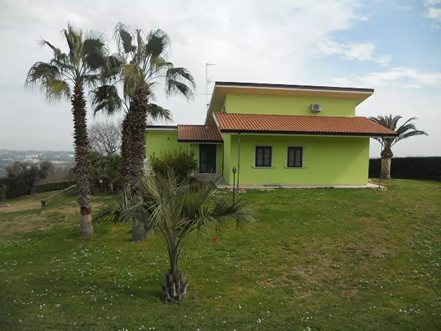 Immagine 27 di Villa in vendita  in Via Castani a Martinsicuro