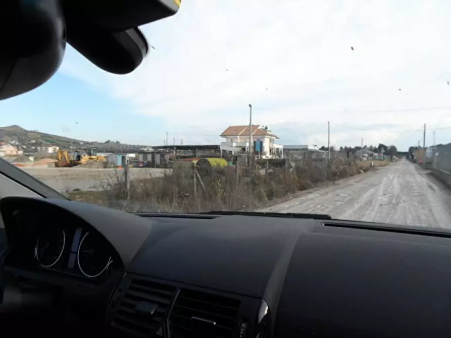 Immagine 2 di Terreno agricolo in vendita  in Via Val Tiberina a San Benedetto Del Tronto