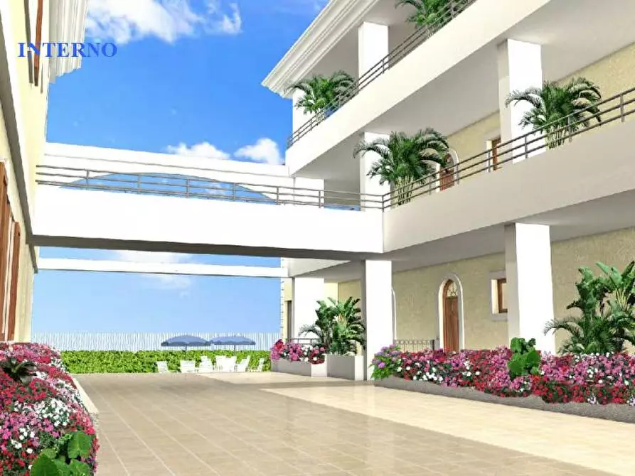 Immagine 15 di Appartamento in vendita  in Via Ugo La Malfa a Martinsicuro