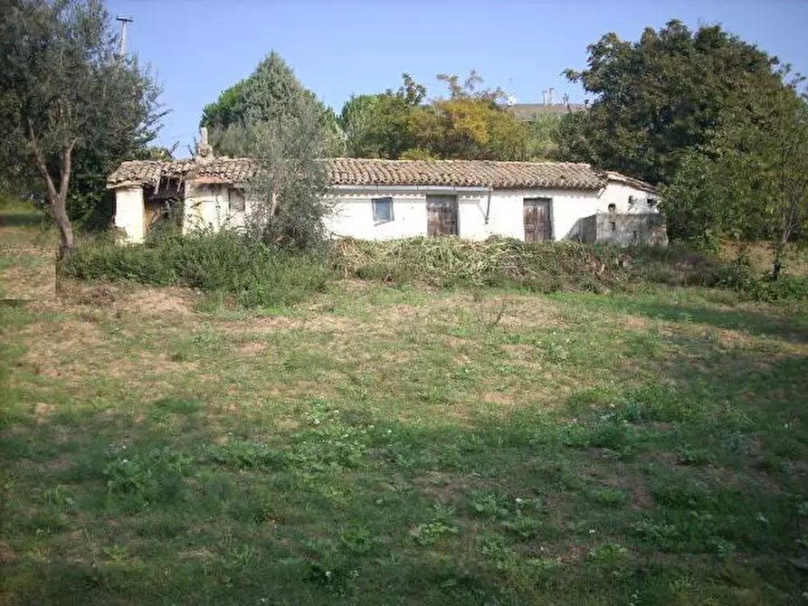 Immagine 1 di Rustico / casale in vendita  in Contrada San Martino a Colonnella