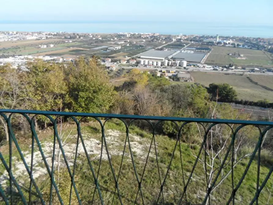 Immagine 2 di Rustico / casale in vendita  in Contrada Civita a Martinsicuro