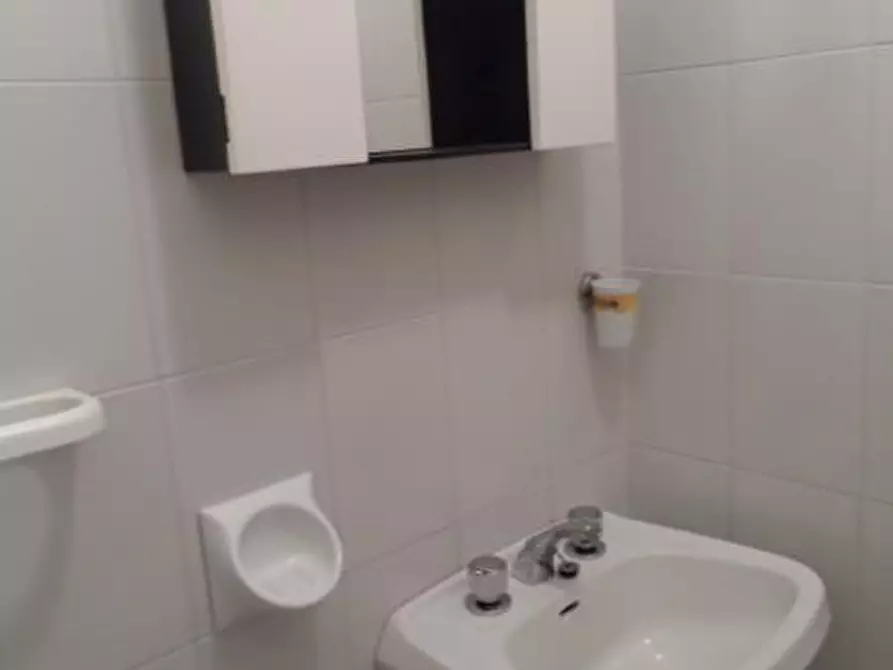 Immagine 7 di Agriturismo in vendita  in Via Volta a San Benedetto Del Tronto