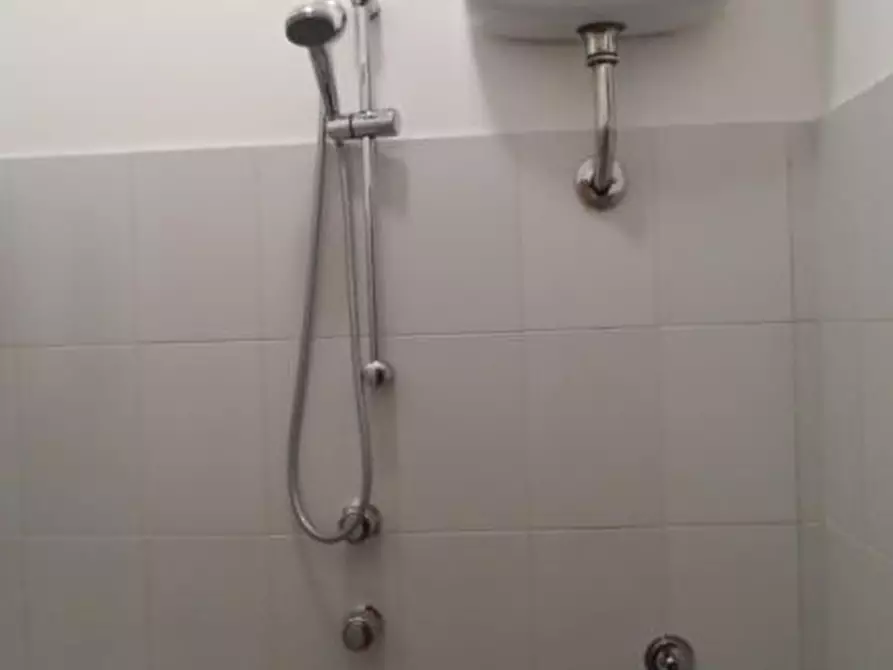 Immagine 8 di Agriturismo in vendita  in Via Volta a San Benedetto Del Tronto