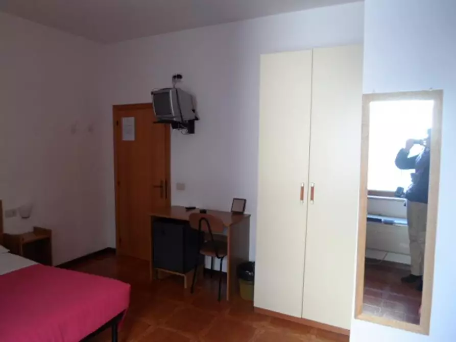 Immagine 11 di Agriturismo in vendita  in Via Volta a San Benedetto Del Tronto