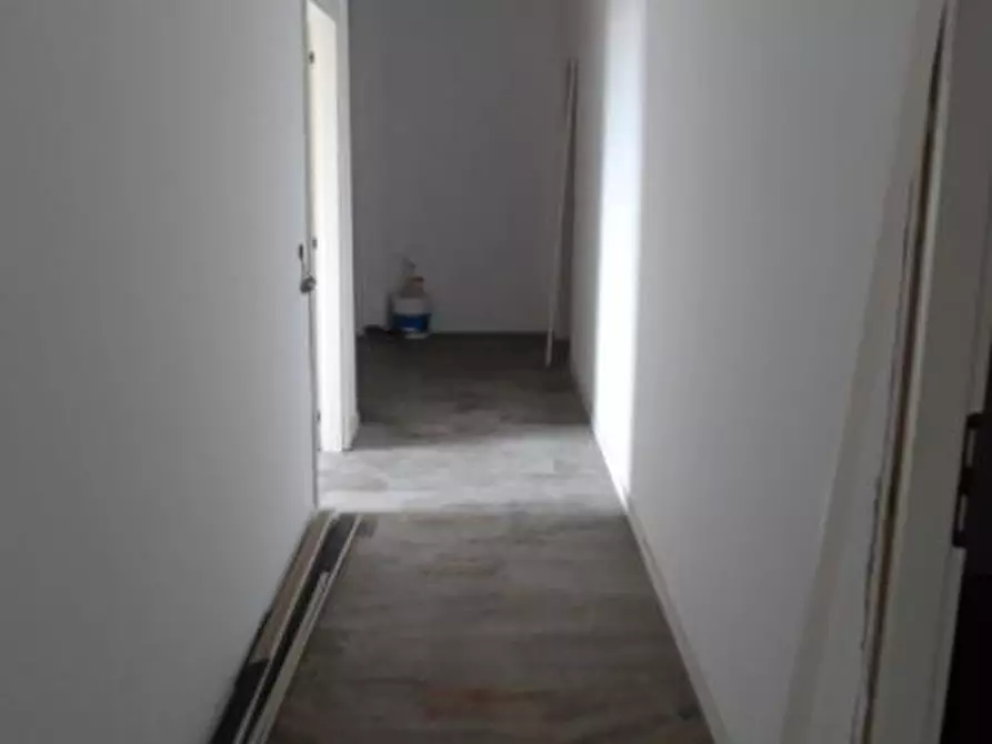 Immagine 9 di Appartamento in vendita  in Via Roma a Martinsicuro