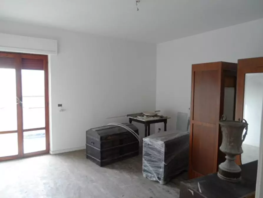 Immagine 11 di Appartamento in vendita  in Via Roma a Martinsicuro