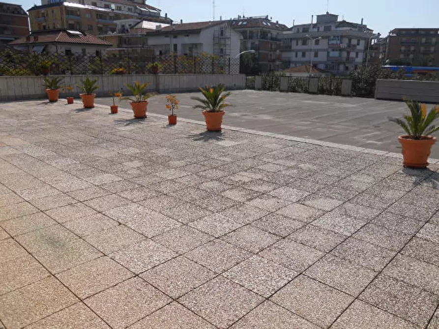 Immagine 8 di Ufficio in affitto  in Corso Mazzini a San Benedetto Del Tronto