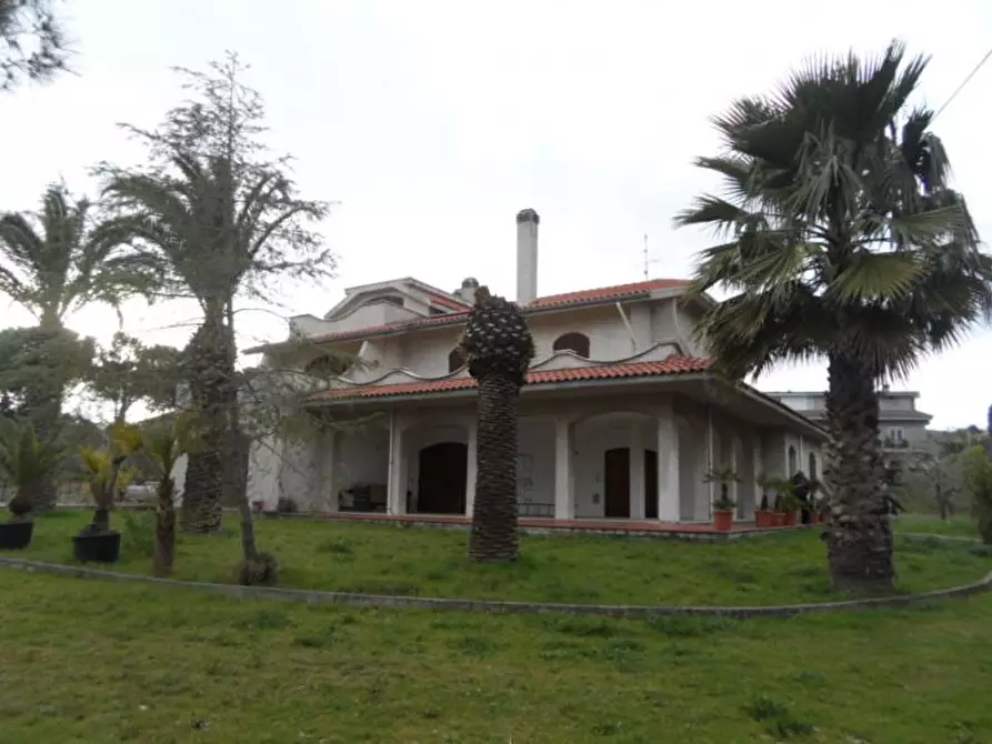 Immagine 1 di Villa in vendita  in Via San Donato a Monteprandone