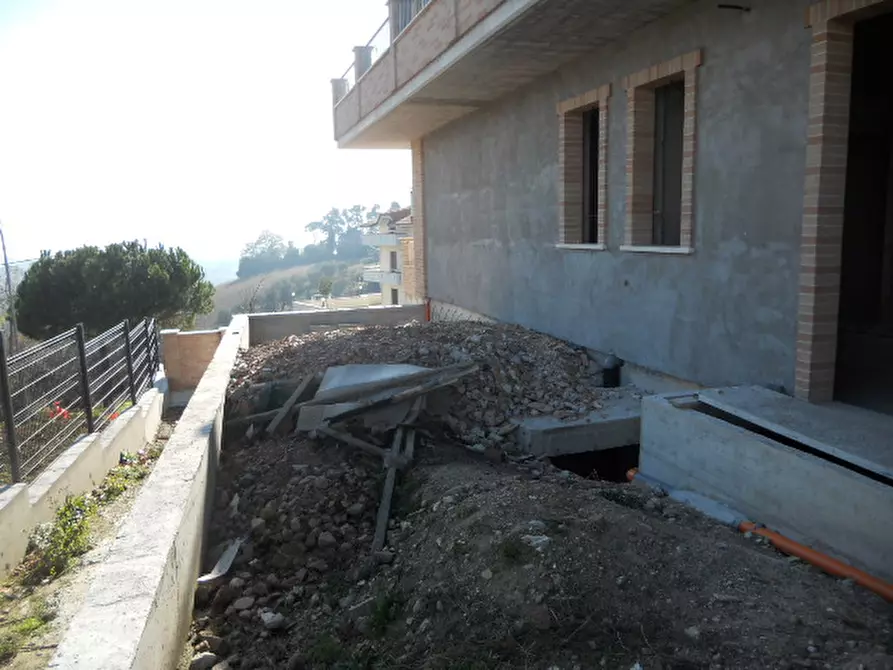 Immagine 2 di Appartamento in vendita  in Circovallazione sud a Controguerra