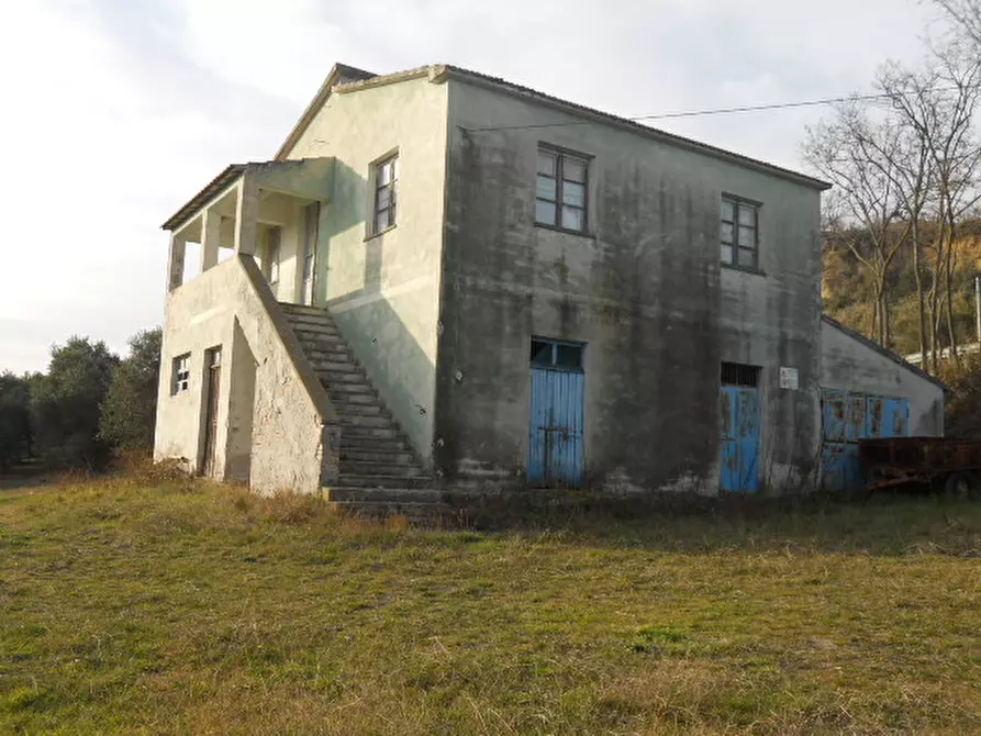 Immagine 6 di Rustico / casale in vendita  in Contrada San Martino a Colonnella