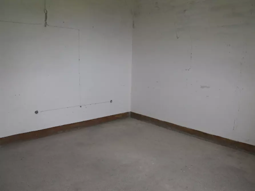 Immagine 19 di Rustico / casale in vendita  in Contrada San Martino a Colonnella